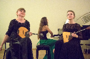Ирина Попова (домра), Мария Кирикова (балаалйка), Нелли Пчелинцева (фортепиано).
А. Жилинский. Шалом-фантазия.