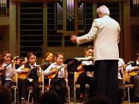 Унисон маленьких домристов